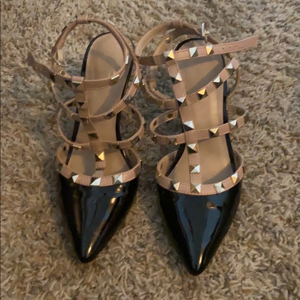 Studded designer look-alike heels - size 7.5